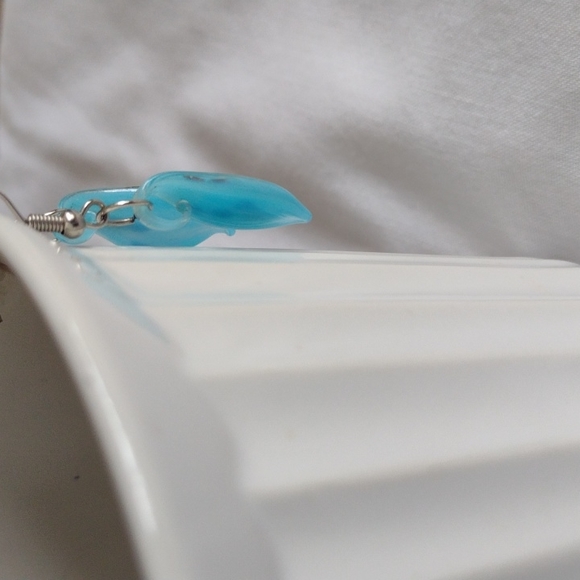 Blue glass hook earrings - Picture 3 of 6